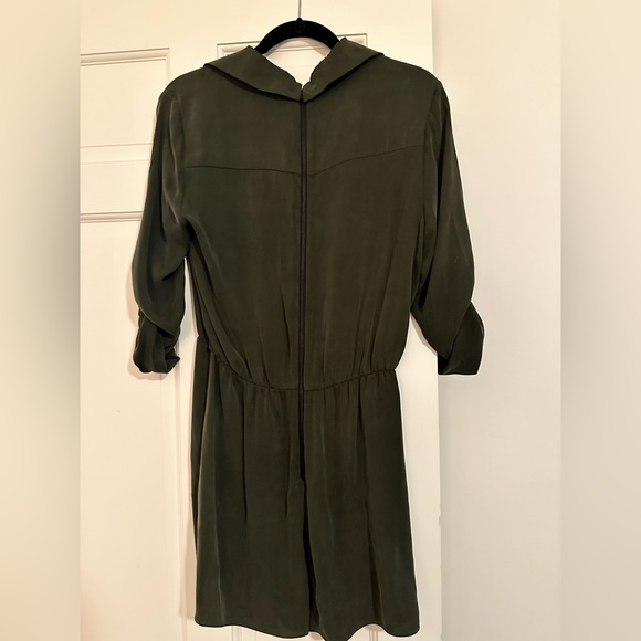 EUC Alice + Olivia Meera Tab-Sleeve Short Romper - Picture 4 of 5